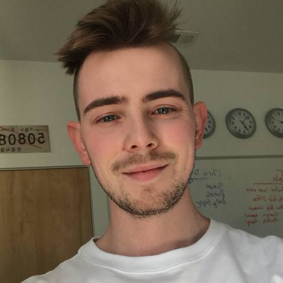 Meet your Posher, Chris - Picture 1 of 1